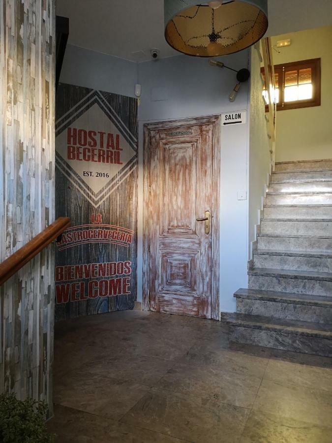 Hostal Becerril Becerril de la Sierra Esterno foto