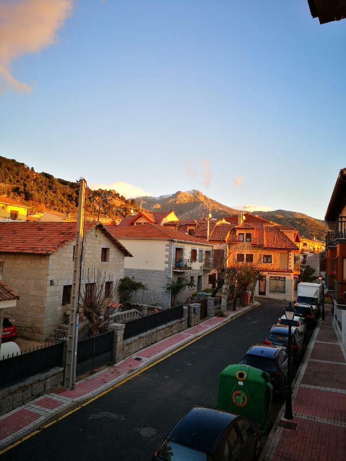 Hostal Becerril Becerril de la Sierra Esterno foto